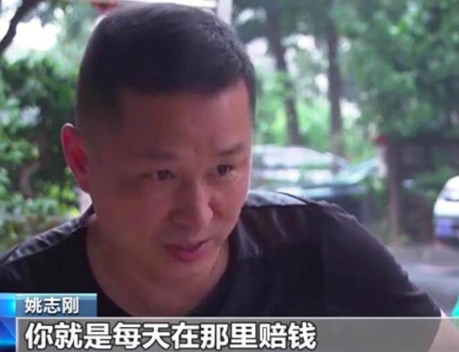 回顾51岁银行行长姚志刚创业失败转行送外卖他说：我很享受(图5)