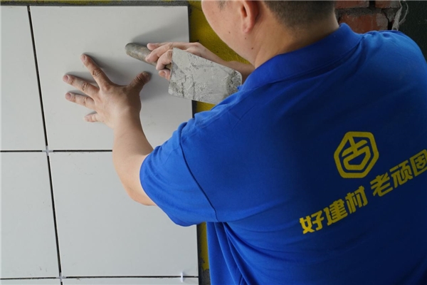 瓷砖胶行业十M6米乐官网大新锐品牌大比拼老顽固等品牌实力抢镜(图3) 瓷砖胶行业十M6米乐官网大新锐品牌大比拼老顽固等品牌实力抢镜(图3)