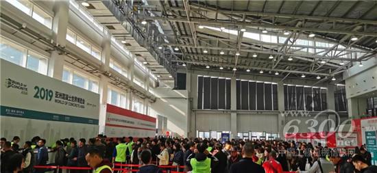 南方路机携制砂干混搅拌设备亮相亚洲混凝土世界博览会(图1) 南方路机携制砂干混搅拌设备亮相亚洲混凝土世界博览会(图1)