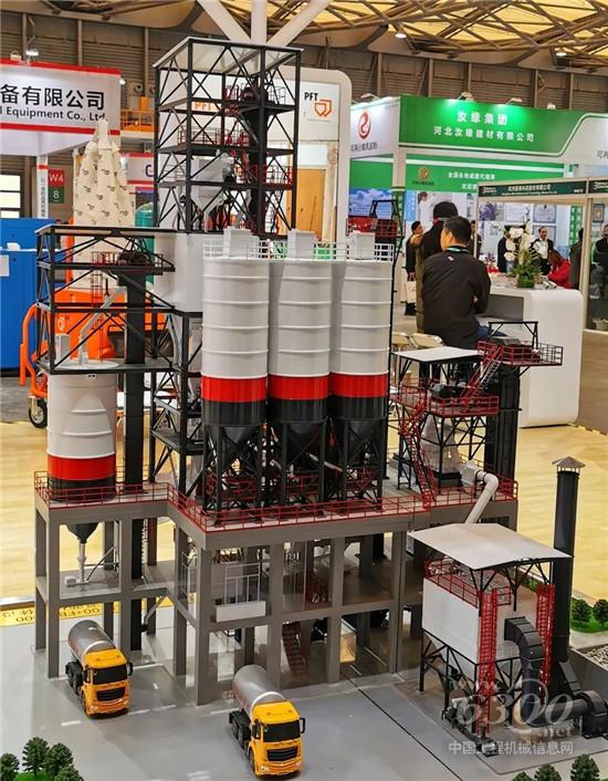 南方路机携制砂干混搅拌设备亮相亚洲混凝土世界博览会(图2) 南方路机携制砂干混搅拌设备亮相亚洲混凝土世界博览会(图2)